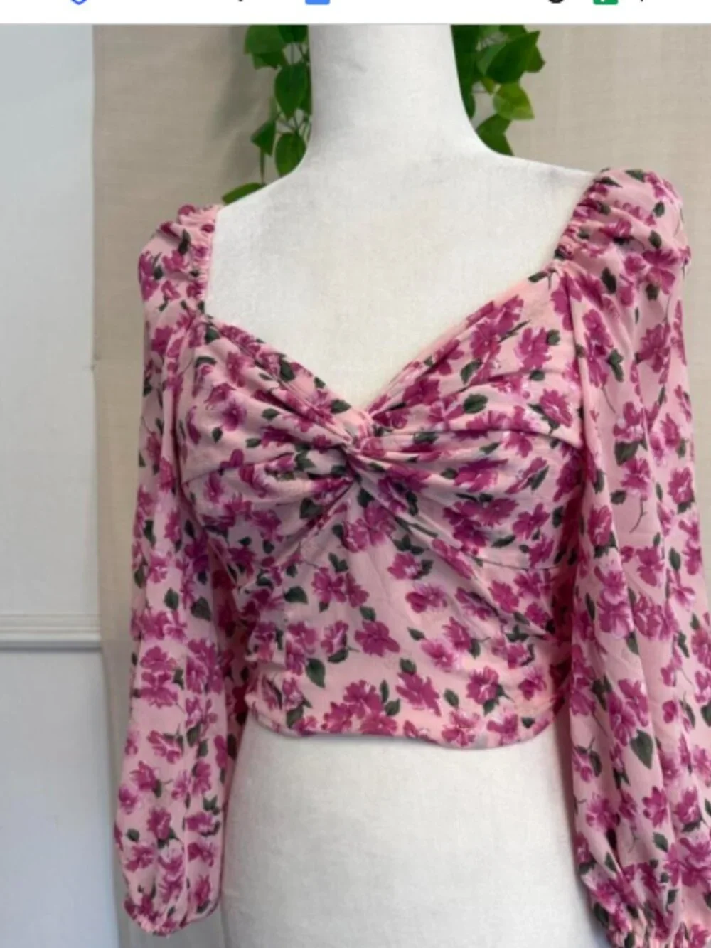 Floral crop blouse - Picture 1 of 4